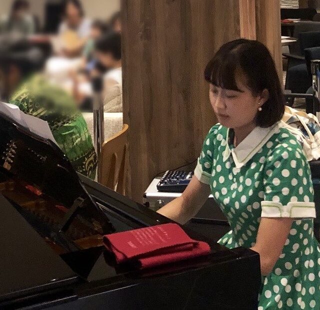 白樺リゾート池の平ホテルロビーコンサート